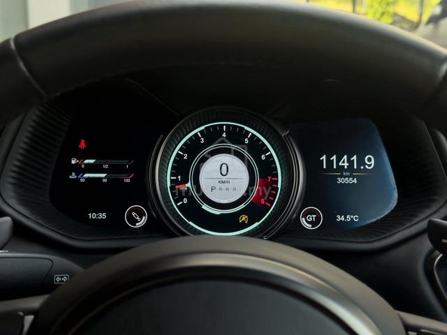 2017 Aston Martin DB11 Launch Edition 5.2 V12 (A) - 4