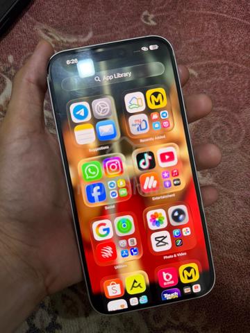 iphone 16 plus - photo 2 of 6