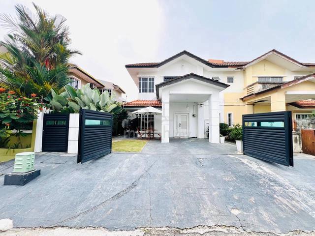 FOR SALE ✔️✔️ 🔥FULLY RENOVATED 🔥FLEXIBLE DEPOSIT Double Storey S 1