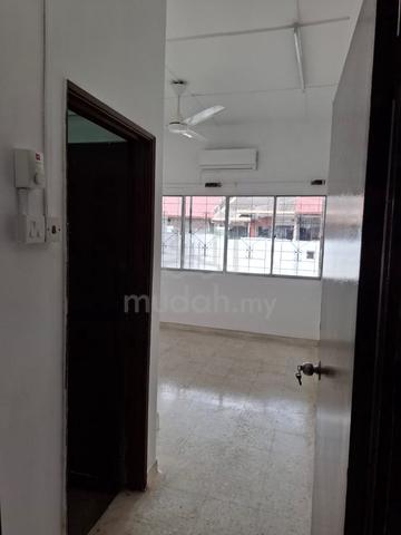 Partially Furnished Taman Mayang Jaya Single Storey Terrace House 1