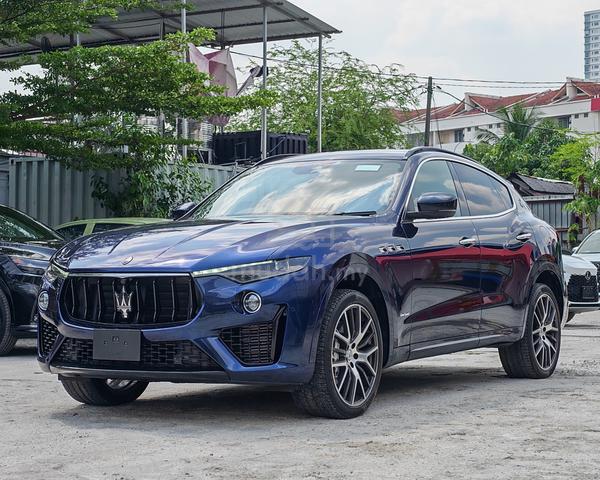 BROWN INTERIOR 2020 Maserati LEVANTE 3.0 GRANSPORT - 5
