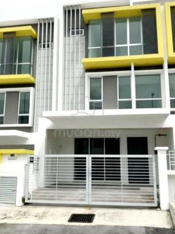 100% Loan, Gated 3 Sty Teres, Taman Semenyih Mewah @ Kaseh Heights 1