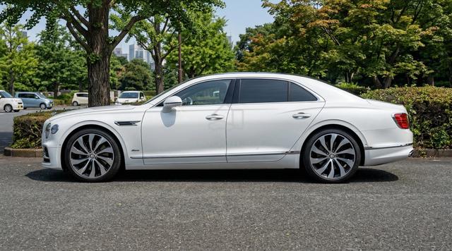 2023 Bentley Flying Spur Azure V8 BROWN INTERIOR - 3
