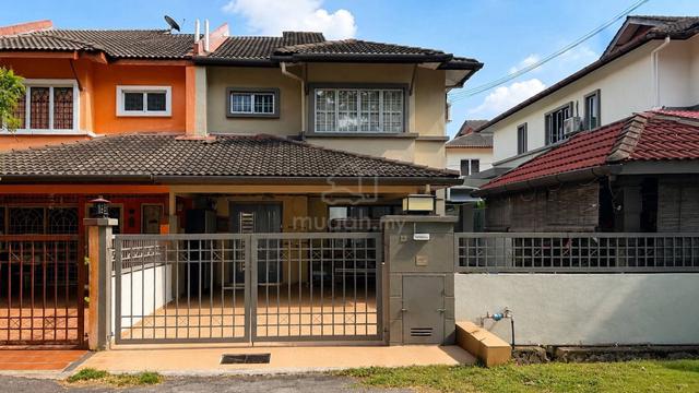 RENOVATED END LOT Double Storey Prima Saujana Kajang FACING OPEN 1