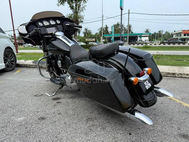 2019 Harley Davidson Street Glide Rushmore 1700cc - photo 5 of 7