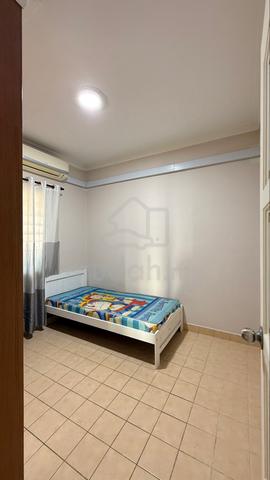 Bilik untuk Disewa (Female Unit) Vista Amani Condo / Room for Rent 1