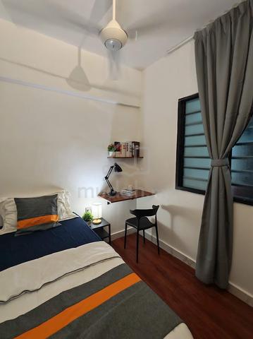 Fully Furnished Single Room @ Skyvilla Seri Kembangan near Bukit Jalil 1
