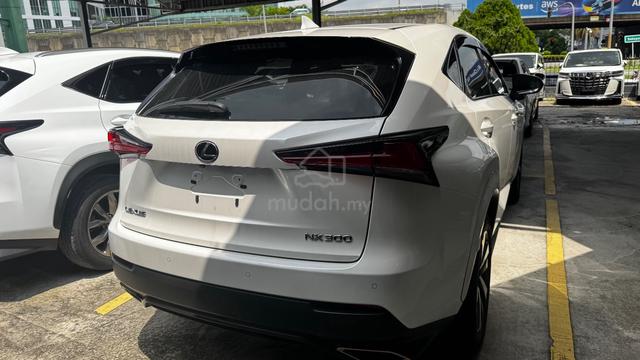 2021 Lexus NX300 2.0 SPICE & CHIC // SUNROOF - 4