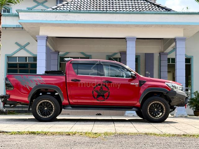 (FullLoan) 2019 Toyota HILUX 2.8 BLACK EDITION - 5
