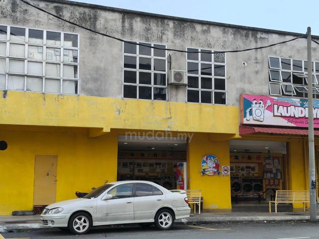 Double Storey corner shop lot Dengkil Deluxe Commercial Selangor 1
