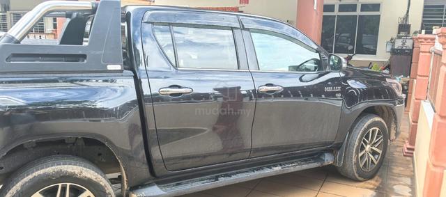 2017 Toyota HILUX 2.8 G VNT (A) - 4