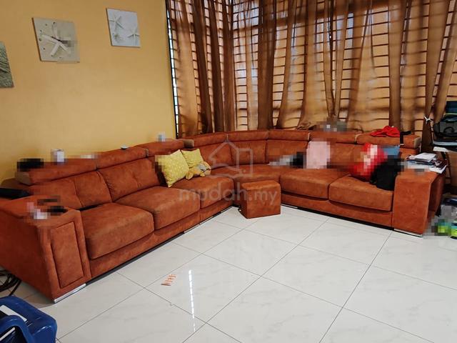 3 Storey Terrace House, Puchong, Selangor. 1