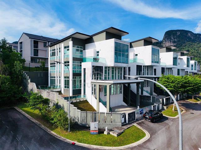 Corner Lot 3 Storey Bungalow Hamton Kemensah Taman Melawati Ulu Klang 1