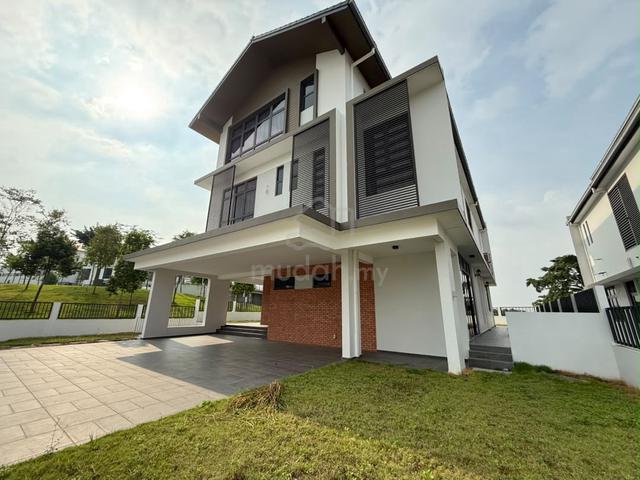 Horizon Hills Woodlands 3 Storey Bungalow House,horizon Hills 1
