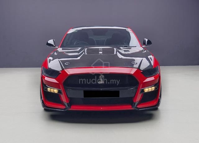 MIL 24K Ford Mustang 2.3 High Performance CARBON - 2