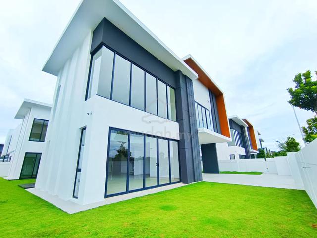 Resort Villa Double Storey Bungalow Bandar Sri Sendayan 1