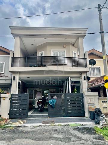 RENOVATED Double Storey Terrace Taman Puncak Saujana Kajang 1