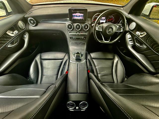2018 Mercedes Benz GLC250 2.0 AMG 4MATIC (A) - 4