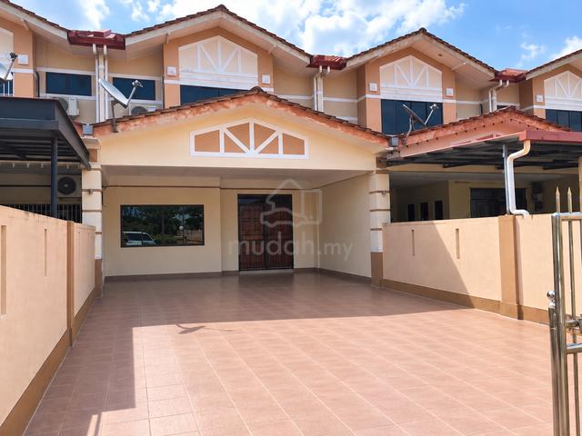 2-Storey Terrace House - Spacious & Well Maintained 1
