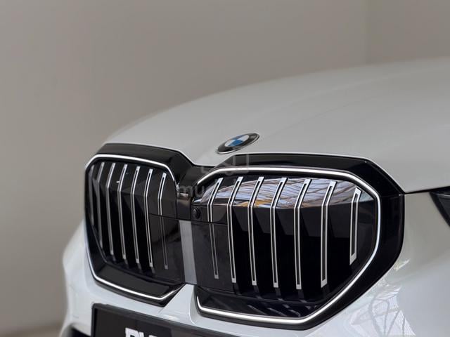 CERTIFIED UNIT 2024 Bmw 5 SERIES 2.0 20I M SPORT - 3