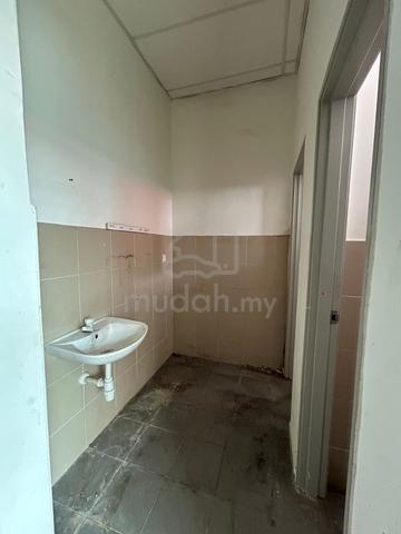 Facing Main Road First Floor Unit For Rent @ Centrio Seremban 2 1