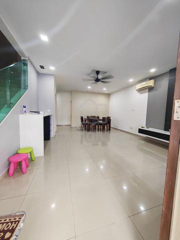 Setia Tropika Double Storey House For Rent 1