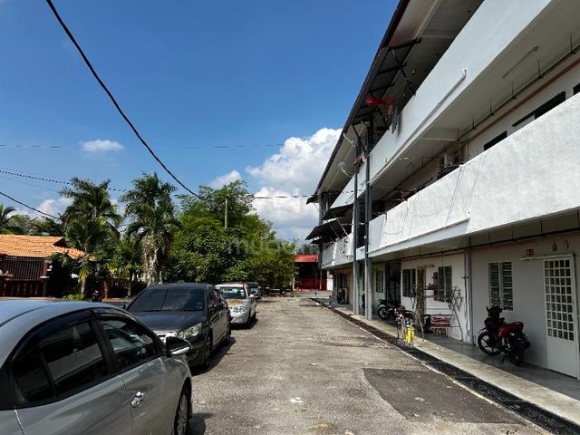 Rumah Pangsa Taman Layang-Layang 1