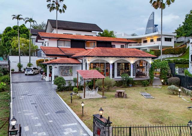 Double Storey Bungalow Taman Pantai, Bangsar, Kuala Lumpur 1