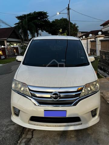 2013 Nissan SERENA 2.0 S-HYBRID HIGHWAY STAR - 1