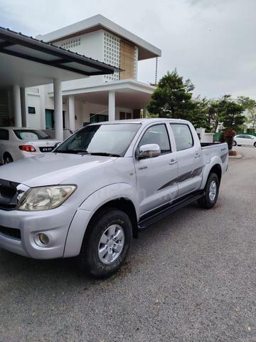 2010 Toyota Hilux Double Cab 2.5 AT - 4