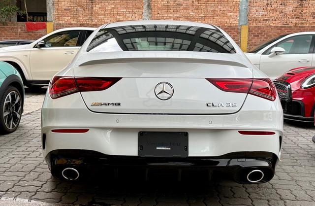 2021 Mercedes Benz CLA35 AMG 2.0 306HP Red INT - 3