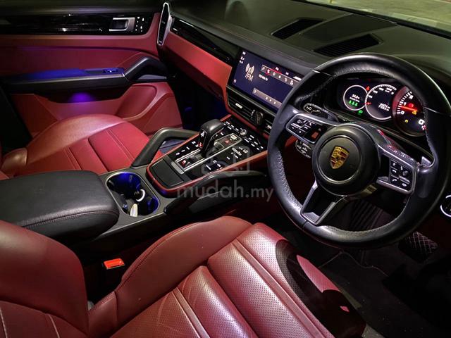2022 Porsche CAYENNE 3.0 V6 (A) - 4