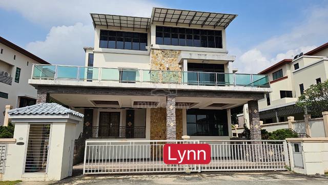 3-Storey Bungalow@The Sanctuary Gated&Guarded Fully Furnished for Sale 1