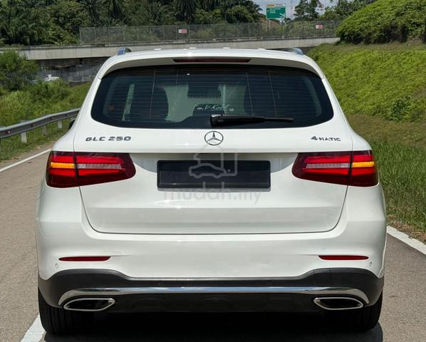 Mercedes Benz GLC250 AMG 2.0 (CKD) SUNROOF F/SPEC - 4