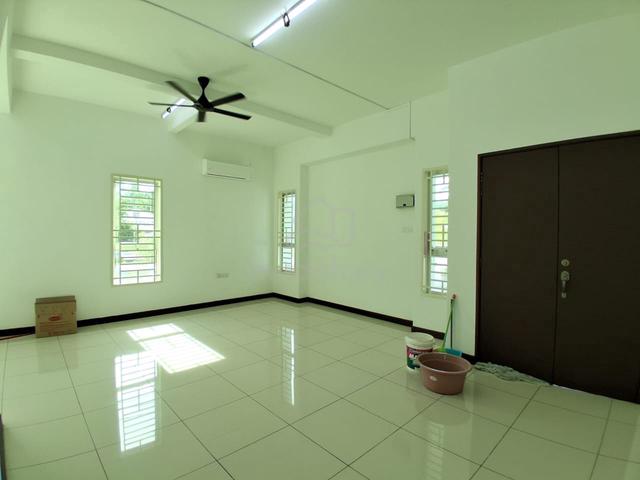 Corner Lot Double Storey Terrace Taman Rakyat Mergong For Rent 1
