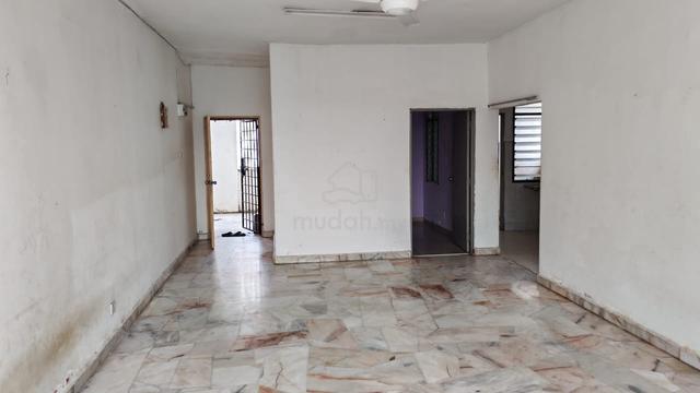 Furnished Small Room, Lagoon Perdana Apartment 1
