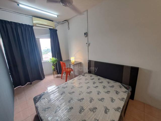 Female Middle Room @ Menara Jaya Condo Sek 14 PJ, walk to LRT, BAC 1