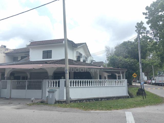 Corner 2 storey terrace house Taman Melaka Baru, Batu Berendam 1