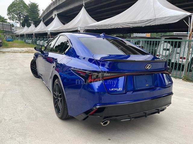 2022 Lexus IS300 2.0 F-SPORT BLACK MODE (11k KM) - 2