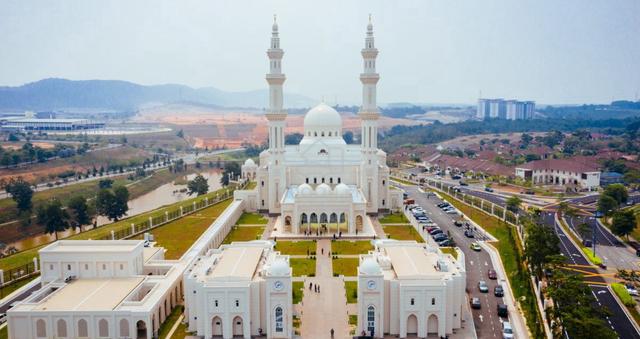[REZAB MELAYU] RMM teres setingkat, bulanan RM1300+,nr masjid sendayan 1