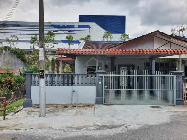 Fully refurbished single storey Taman Lily / Senawang 1