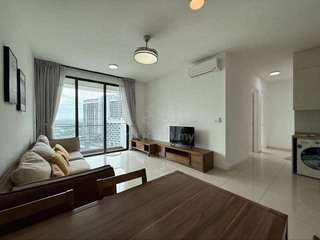 The M @ Medini Macrolink 1