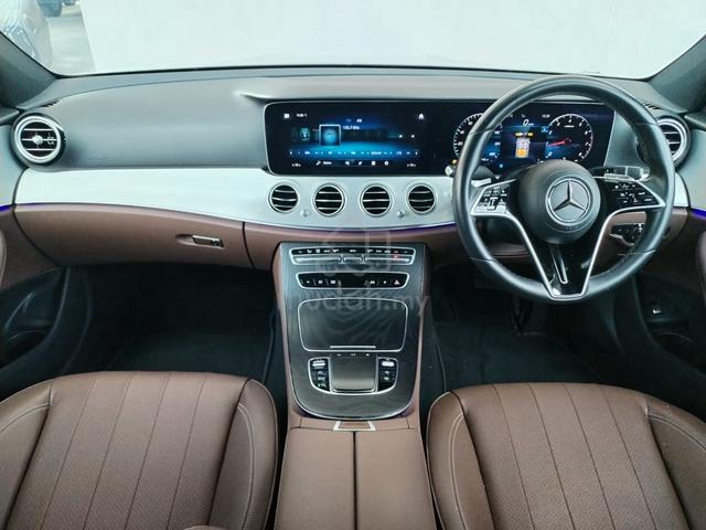 2021 Mercedes Benz E200 2.0L 1Y-WARANTY 50K L/MILE - 4