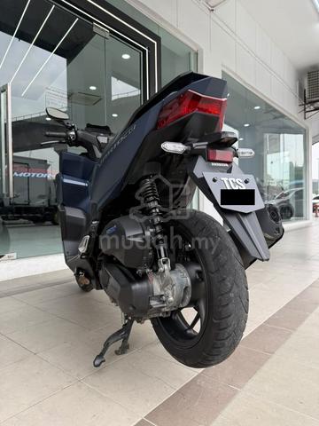 2025 Honda Vario 160 ( 9K KM & 99.9% LIKE NEW ) - photo 3 of 10