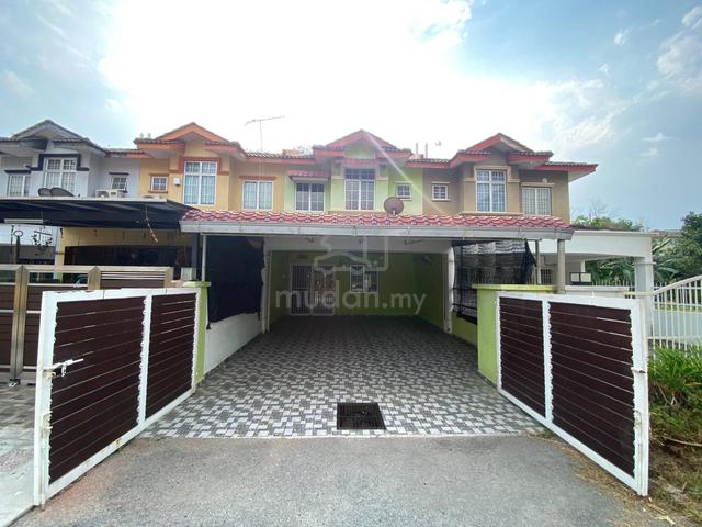 FACING OPEN RENOVATED Taman Seri Mewah Kajang Double Storey 1