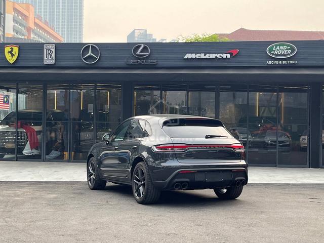 2023 Porsche MACAN T 2.0 RED INTERIOR/PDLS + - 2