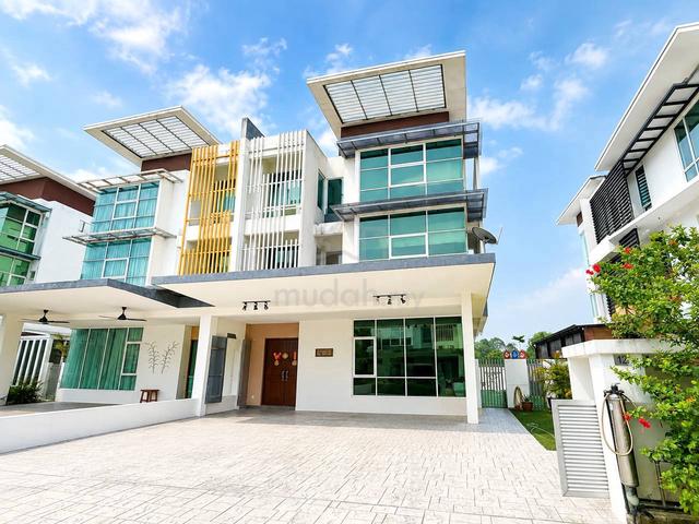 Semi D 3 Storey Jacaranda Residence, Cyberjaya 1