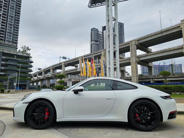 2019 Porsche 911 Carrera S 3.0L Sports Chrono 992 - 4