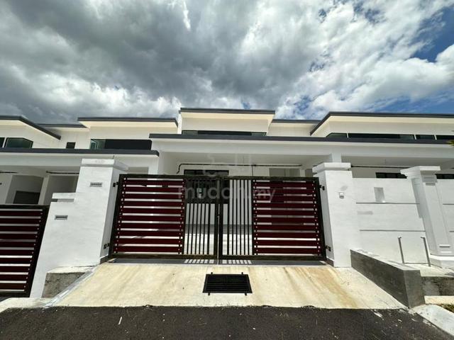 Single Storey Terrace 22x70, Kluang 1