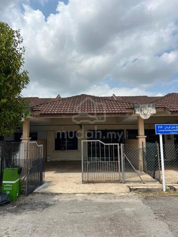 Rumah Batu 6, Kuantan 1